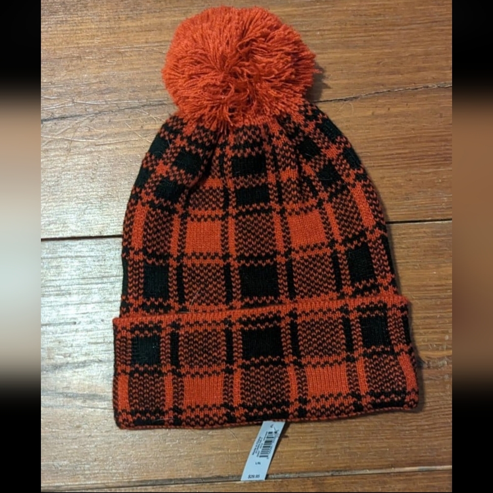 NWT gap kids black/red buffalo plaid winter with ball on top size L/XL
